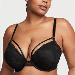 Victorias Secret Very Sexy Strappy Bra